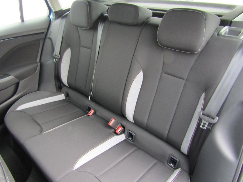 Škoda Scala (2025) Selection 1.0 TSI 85 kW - fotka 23 z 30