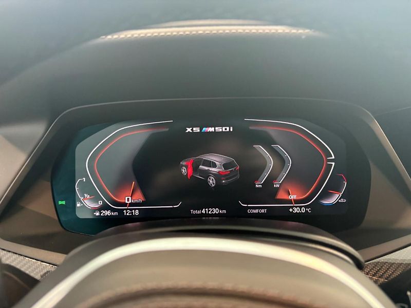 BMW X5 xDriveM50i Pano HuD H/K 360 Ta - fotka 13 z 21