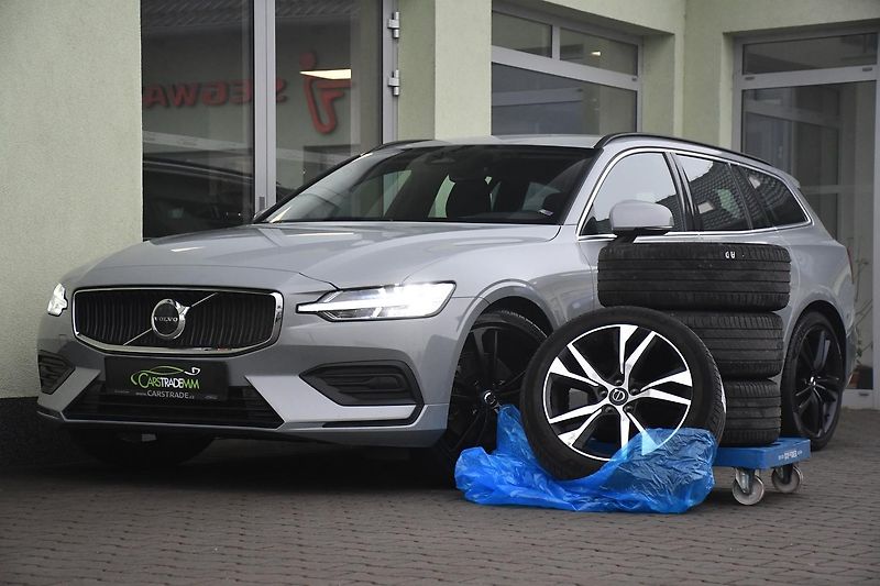 Volvo V60 2.0B4 LED NAV TAŽNÉ - fotka 2 z 49