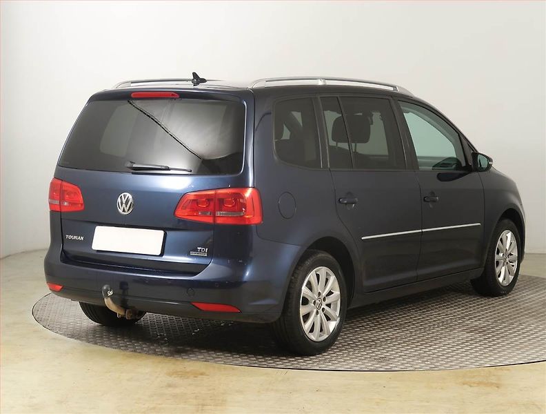 Volkswagen Touran (2013) 1.6 TDI, Tempomat - fotka 5 z 21