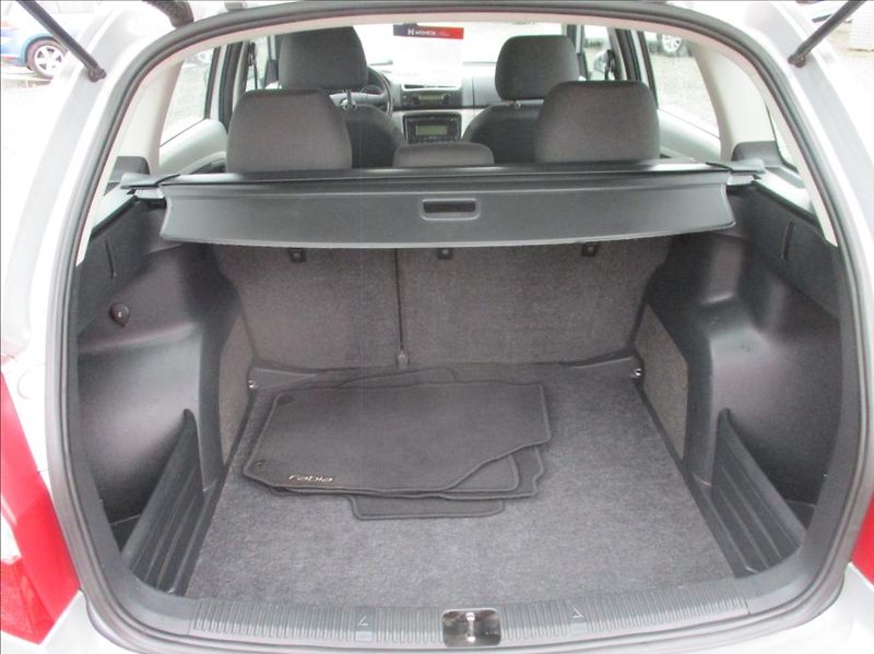 Škoda Fabia 1,2 i, digiklima, serviska, - fotka 13 z 39