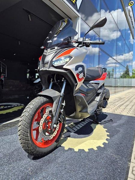 Aprilia SR GT 200 (2026) SPORT EU5+ - fotka 10 z 20