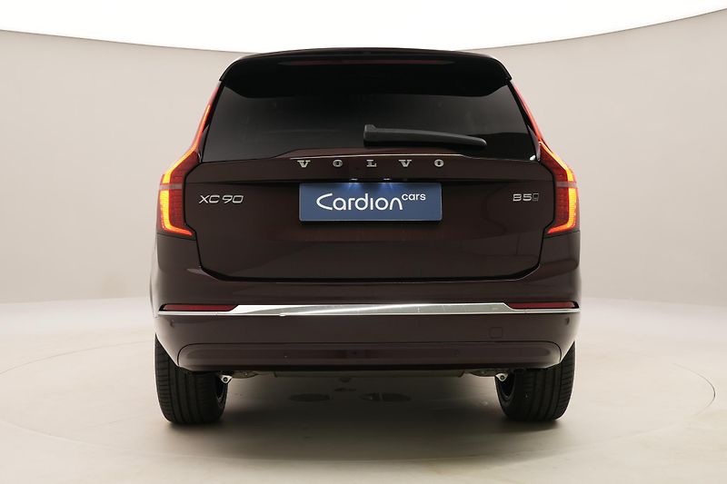 Volvo XC90 (2026) B5 AWD AUT CORE 7míst - fotka 11 z 56