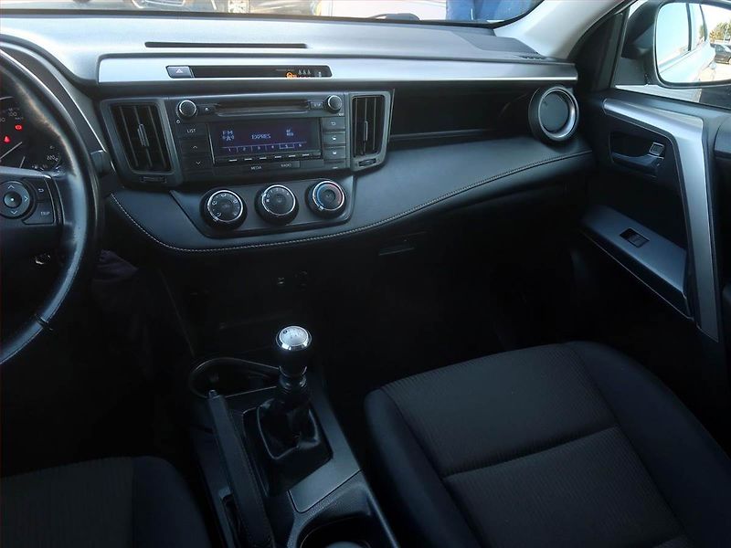 Toyota RAV4 (2017) 2.0 VVT-i, 4X4, Serv.kniha - fotka 8 z 13