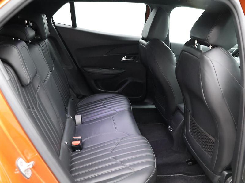 Peugeot 2008 1,2 PT114kW CZ GT-line - fotka 13 z 40