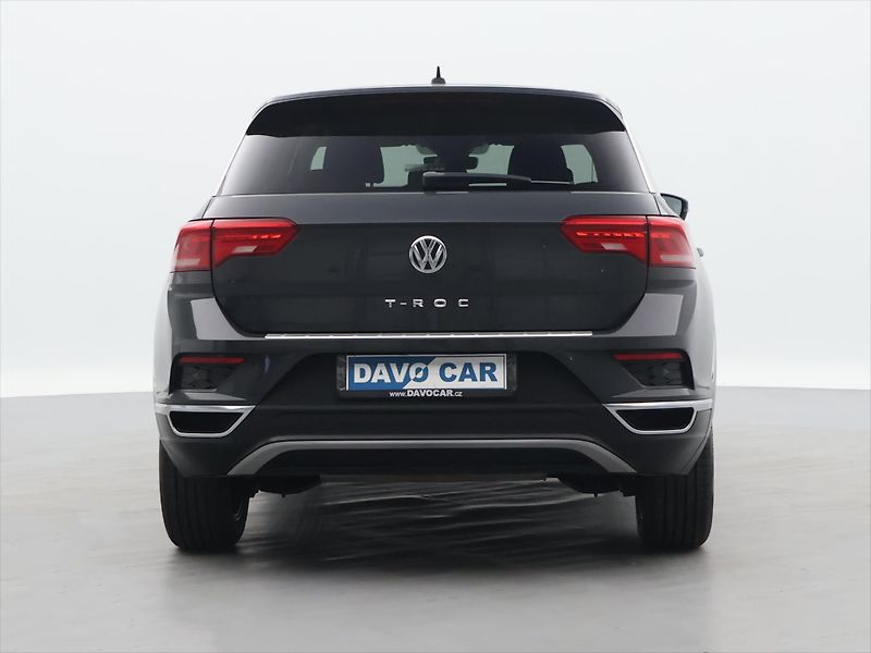 Volkswagen T-Roc 1,0 TSI Virtual LED Webasto - fotka 6 z 29