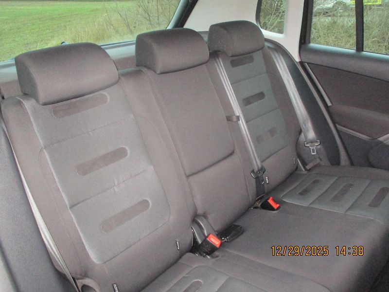 Volkswagen Tiguan 1.4TSi 4x4 VÝHŘEV NEZ.TOPENÍ - fotka 29 z 42