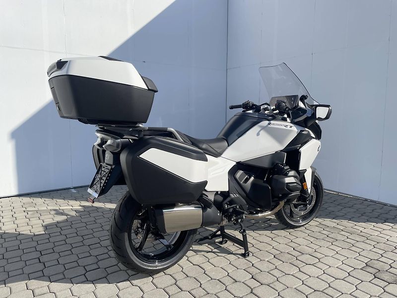 BMW (2026) R 1300 RT - fotka 3 z 15