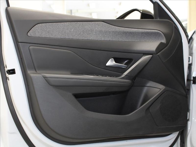 Peugeot 408 1,2 PT 96kW AT Tažné 1.maj.ČR - fotka 17 z 26