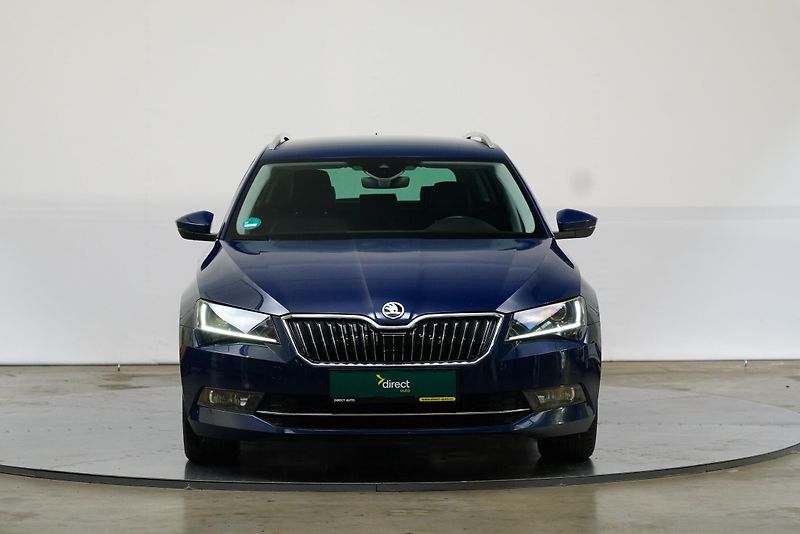 Škoda Superb - fotka 4 z 30