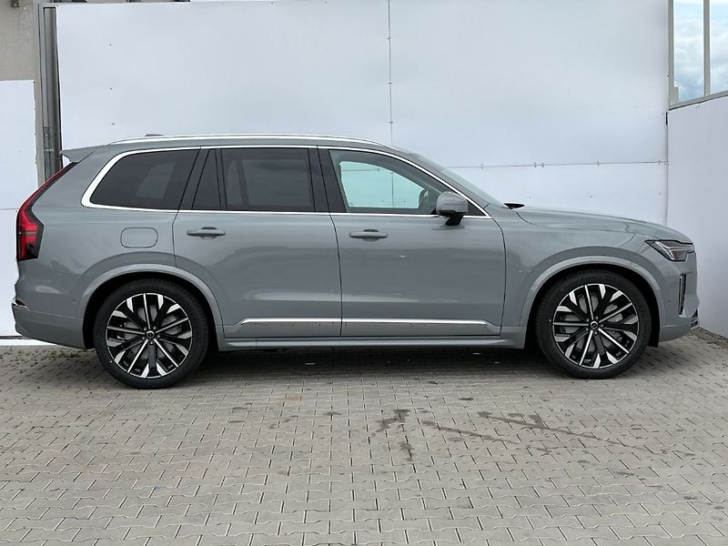 Volvo XC90 Plus Bright B5 184kW - fotka 5 z 18