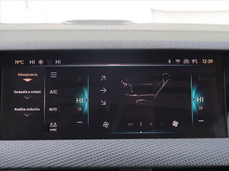 DS Automobiles DS4 (2022) 1.5 BlueHDi, Automat, Kůže - fotka 20 z 22