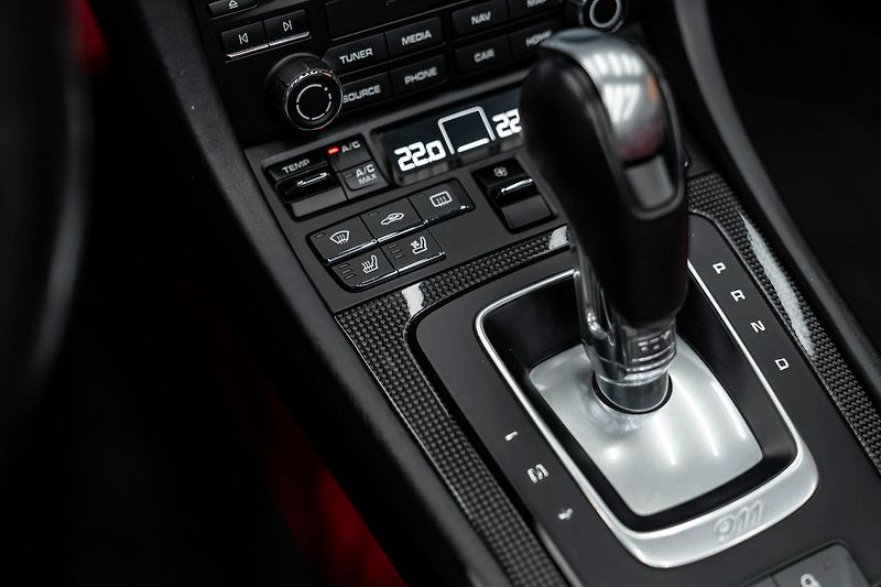 Porsche 911 Turbo - fotka 14 z 21