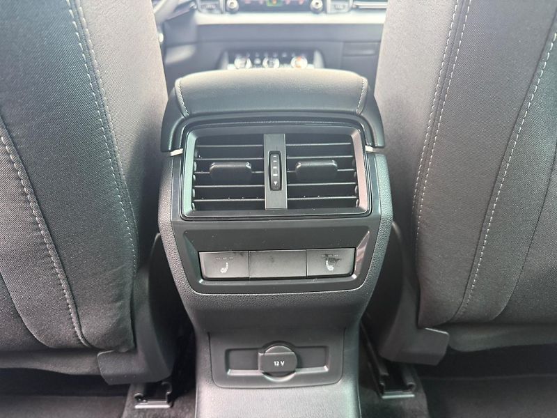 Škoda Karoq Sportline 1,5 TSI 110 kW DSG - fotka 21 z 25