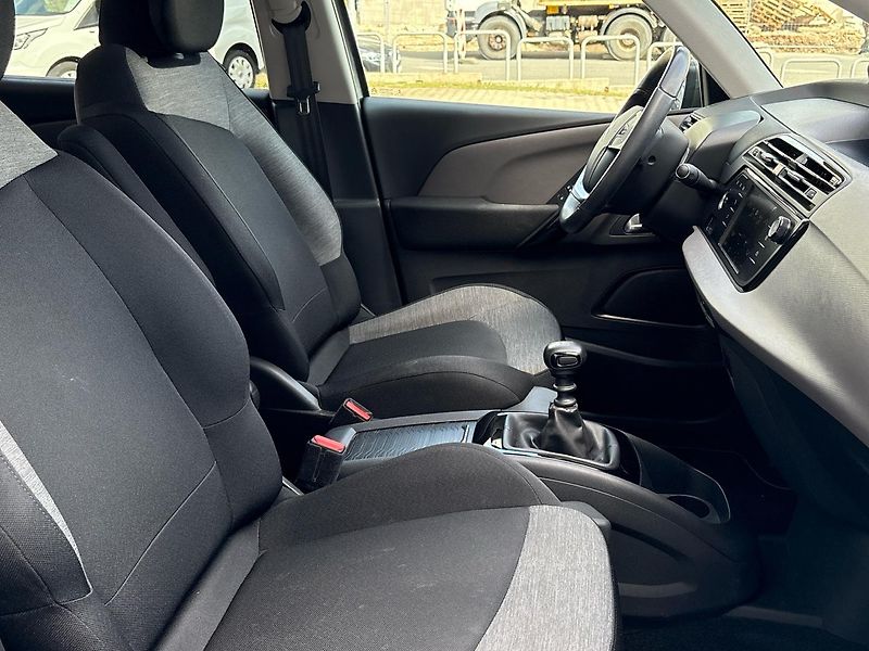 Citroën Grand C4 SpaceTourer (2019) 1.2 PureTech 130 MAN6 - fotka 13 z 40