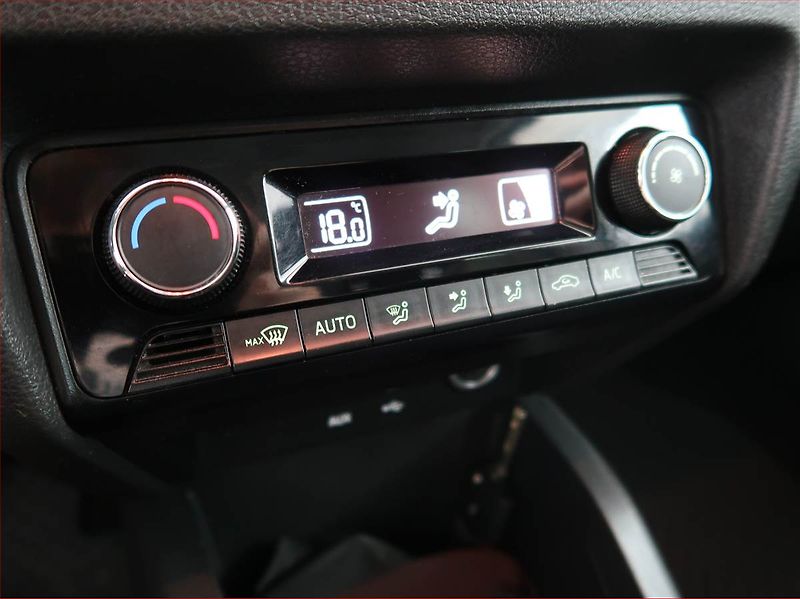 Škoda Fabia (2015) Style 1.4 TDI, po STK - fotka 17 z 20
