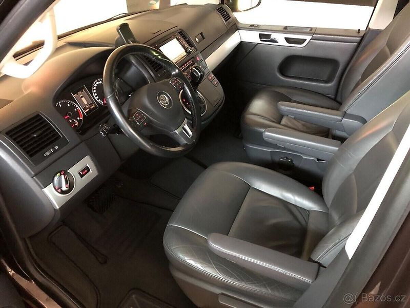 Volkswagen Multivan (2010) Vw Multivan T5 Highline 2.0 TD - fotka 14 z 16