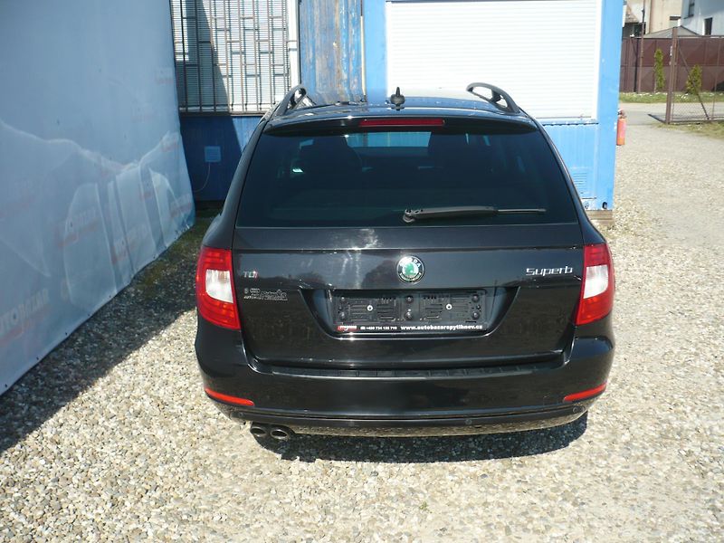 Škoda Superb 2.0TDI 103Kw Serviska DSG Klim - fotka 9 z 29