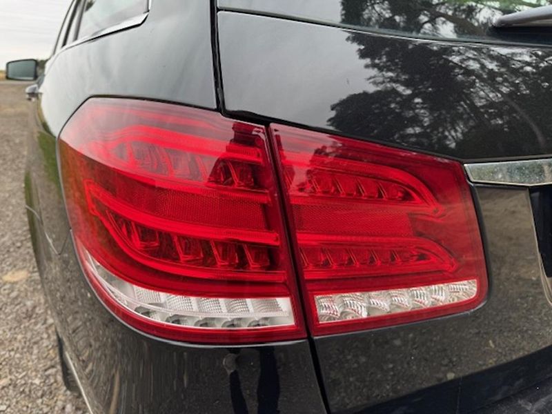 Mercedes-Benz Třídy E MB E 200 CDi kombi - fotka 8 z 35
