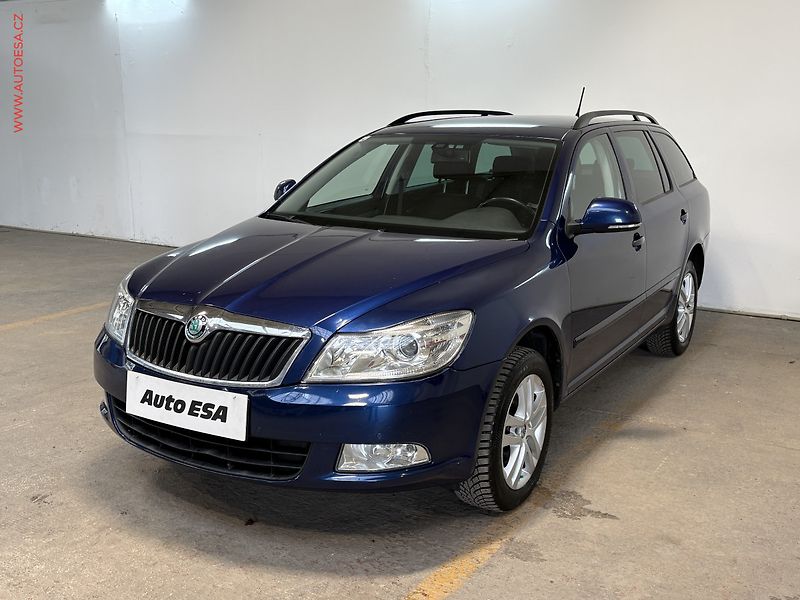 Škoda Octavia (2013) 1.6TDi 4x4, AC, park.čidla - fotka 3 z 14