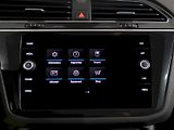 Volkswagen Tiguan (2021) R-LINE 2.0TSI 140KW 4x4 DSG - náhled 22