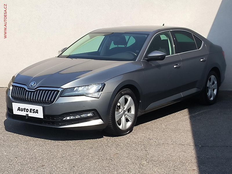 Škoda Superb (2022) 2.0TDi, ČR, Ambition, DSG - fotka 3 z 23