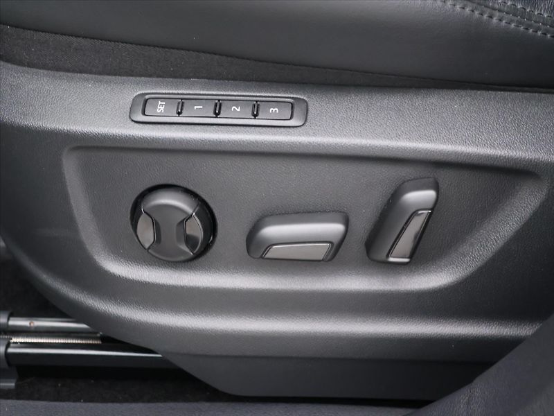 Škoda Kodiaq 2,0 TDI 147kW DSG 4x4 L&K CZ D - fotka 17 z 36