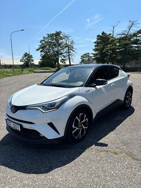 Toyota C-HR (2019) Hybrid  - fotka 6 z 15
