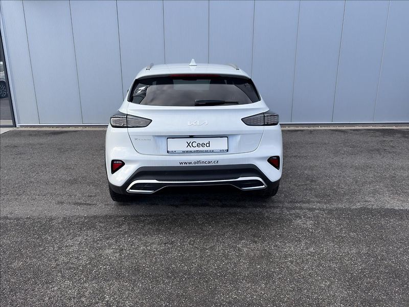 Kia XCeed 1,6   T-GDI 132kW 7DCT STEEL E - fotka 7 z 22