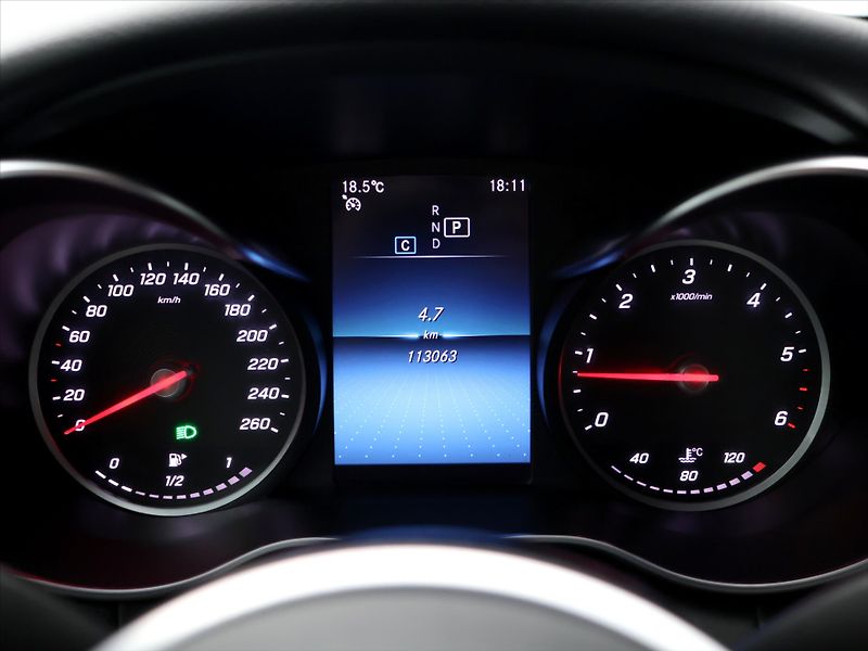 Mercedes-Benz Třídy C 2,0 220d Aut. Avantgarde - fotka 18 z 34