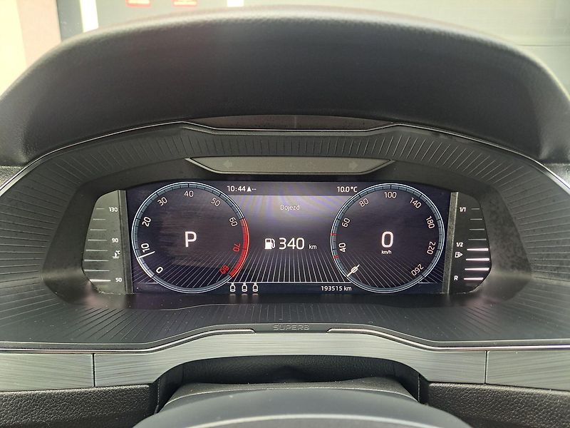 Škoda Superb (2022) 1.5TSI DSG Business Ed. ZÁRUKA - fotka 21 z 33
