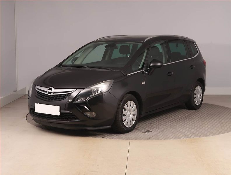 Opel Zafira (2013) 2.0 CDTI, Navi, Tempomat - fotka 2 z 15