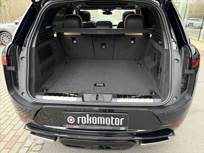 Land Rover Range Rover Sport (2025) 3,0 AUTOBIOGRAPHY P550e - fotka 46 z 48