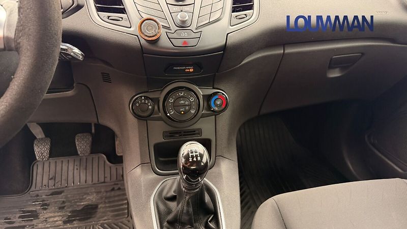 Ford Fiesta - fotka 7 z 17