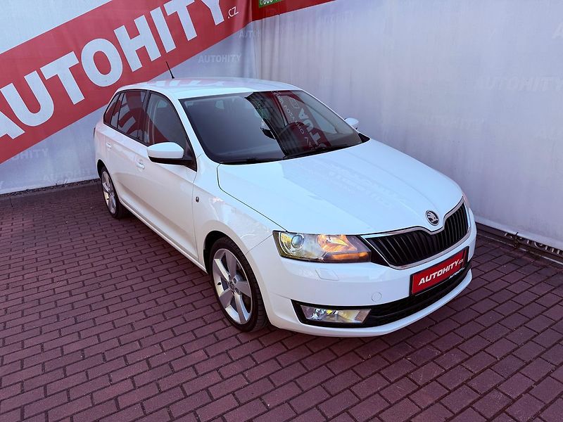 Škoda Rapid 1.4 TSi Elegance DSG, 1.Maj - fotka 3 z 25