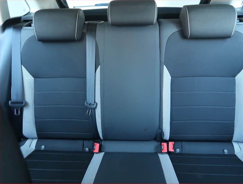 Škoda Rapid (2018) Spaceback 1.0 TSI - fotka 10 z 15