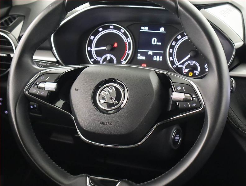 Škoda Fabia (2022) Ambition 1.0 TSI, ČR,1.maj - fotka 16 z 21