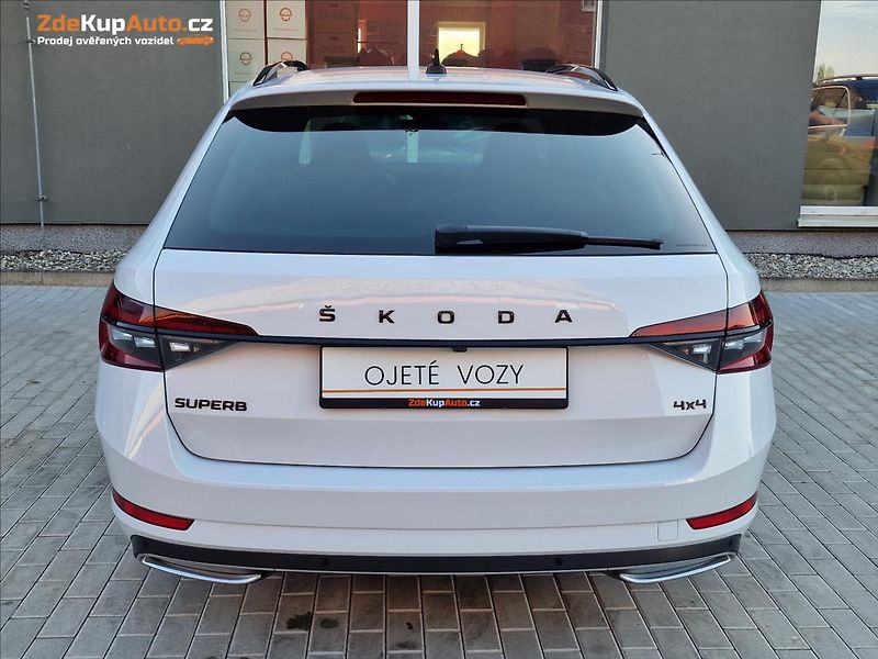 Škoda Superb 2.0TDI 147kW 4x4 DSG Sportline - fotka 9 z 50