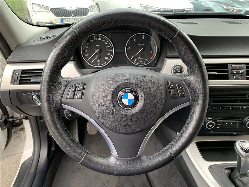 BMW Řada 3 2,0 318D,ČR - fotka 10 z 17