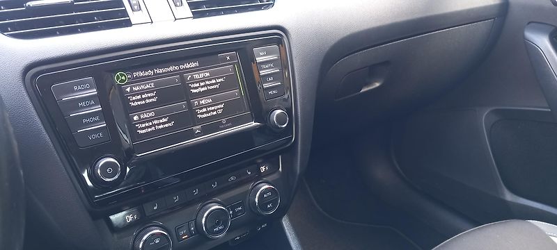 Škoda Octavia Ambition 2.0 TDI/110 kW  - fotka 24 z 29