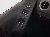 Volkswagen Tiguan (2014) 2.0 TDI, 4X4, Serv.kniha - náhled 18