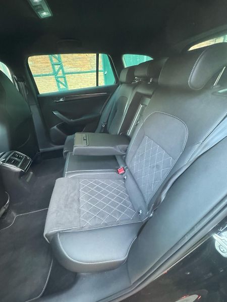 Škoda Superb (2024) Sportline 2,0 TDI 110 KW AUT - fotka 17 z 28