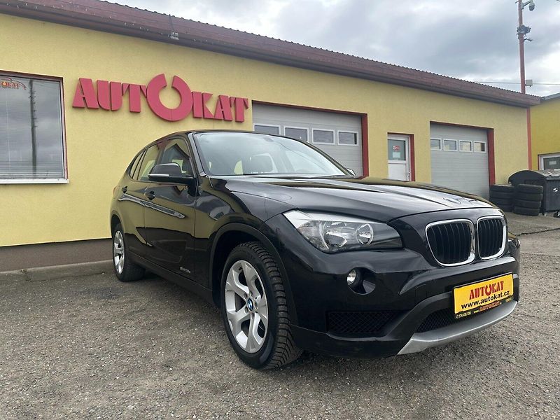 BMW X1 2.0D SDrive/Automat/95tisKM - fotka 1 z 27