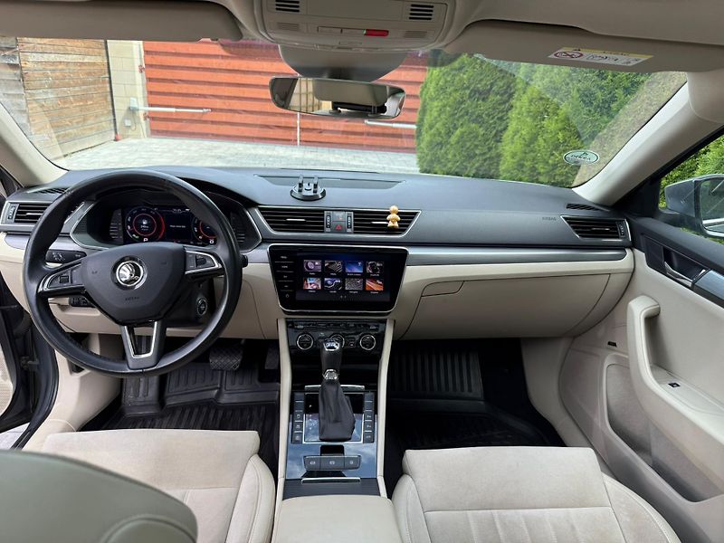 Škoda Superb (2019) - fotka 13 z 18