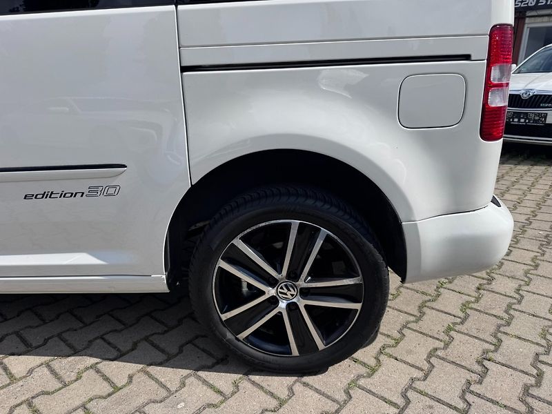 Volkswagen Caddy (2013) EDITION 30 1,6 TDI 75 KW TAŽNÉ - fotka 15 z 50