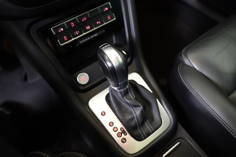 Volkswagen Sharan - fotka 21 z 26
