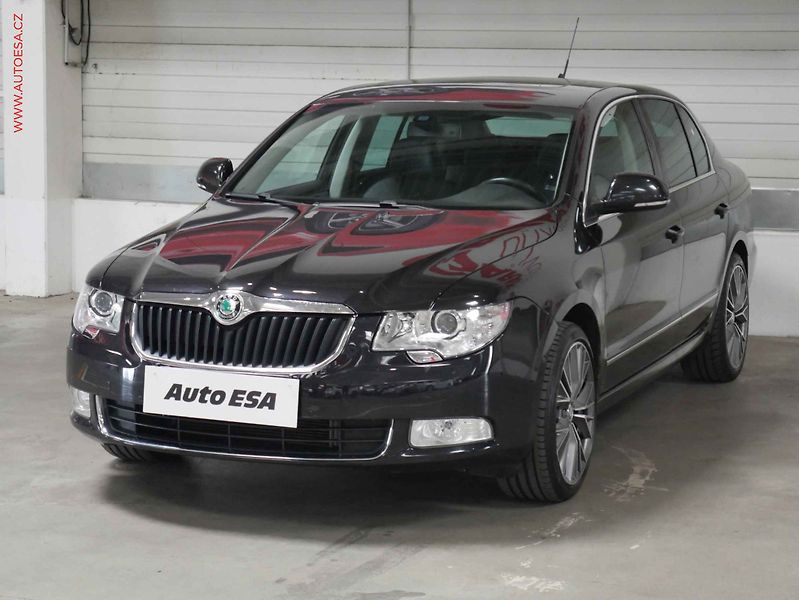 Škoda Superb (2008) 3.6 FSI 4x4, ČR, DSG, výhřev - fotka 3 z 24
