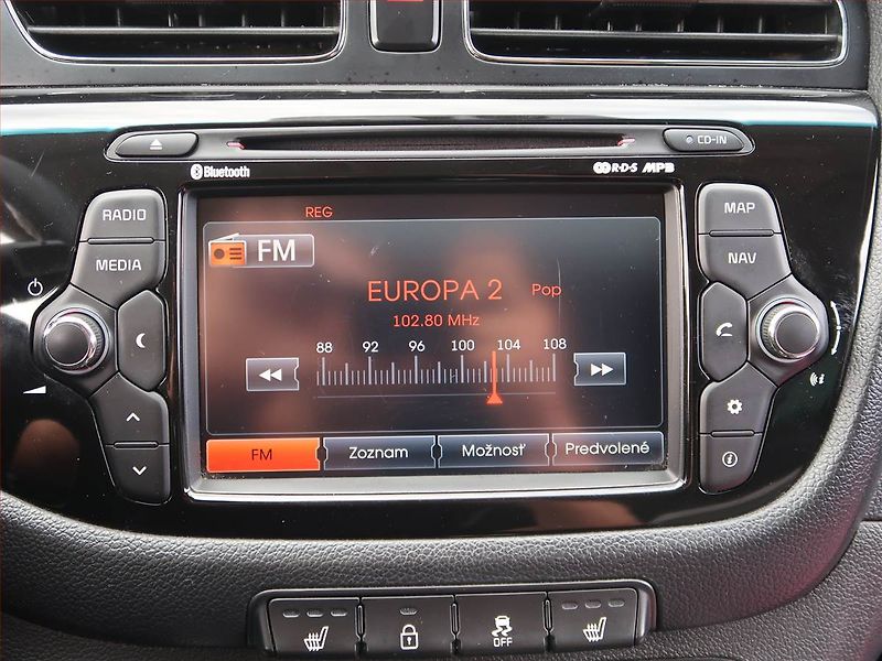 Kia Ceed (2014) Platinum 1.6 CRDi, Serv.kniha - fotka 12 z 18