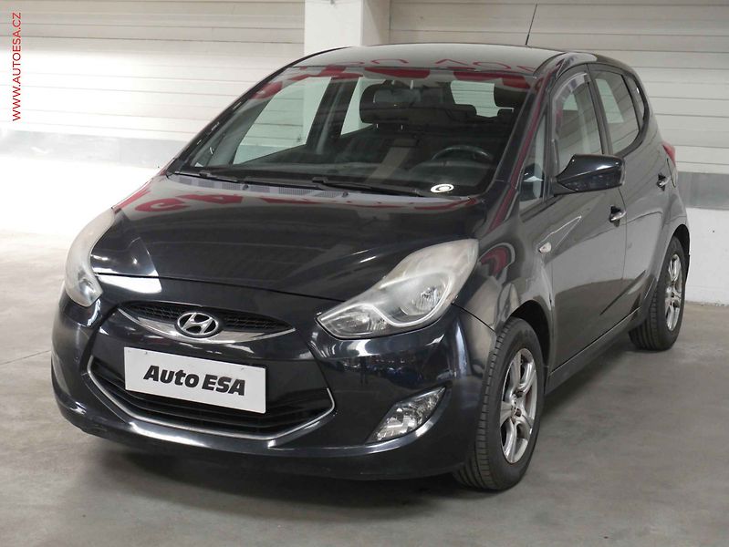 Hyundai ix20 (2011) 1.4i, ČR, AC, park.asist - fotka 3 z 17