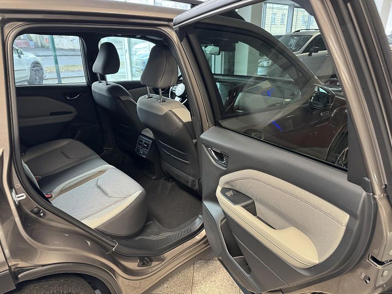 Subaru Forester (2026) Comfort Lineartronic - fotka 7 z 12